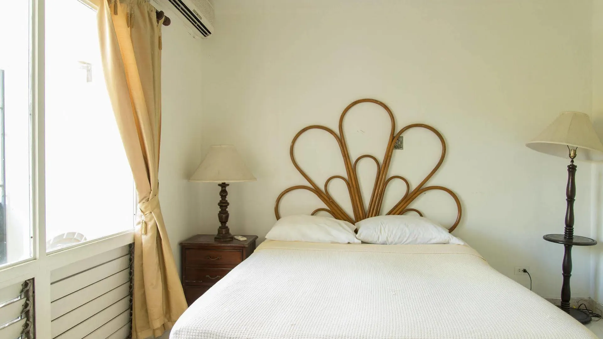 Court Manor At Montego Bay Club Apartment